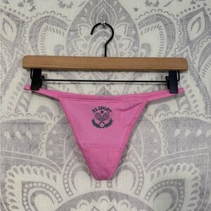 Nwt $10 Victorias Secret Pink V String Thong Panty Pink Resort Sport Tennis M